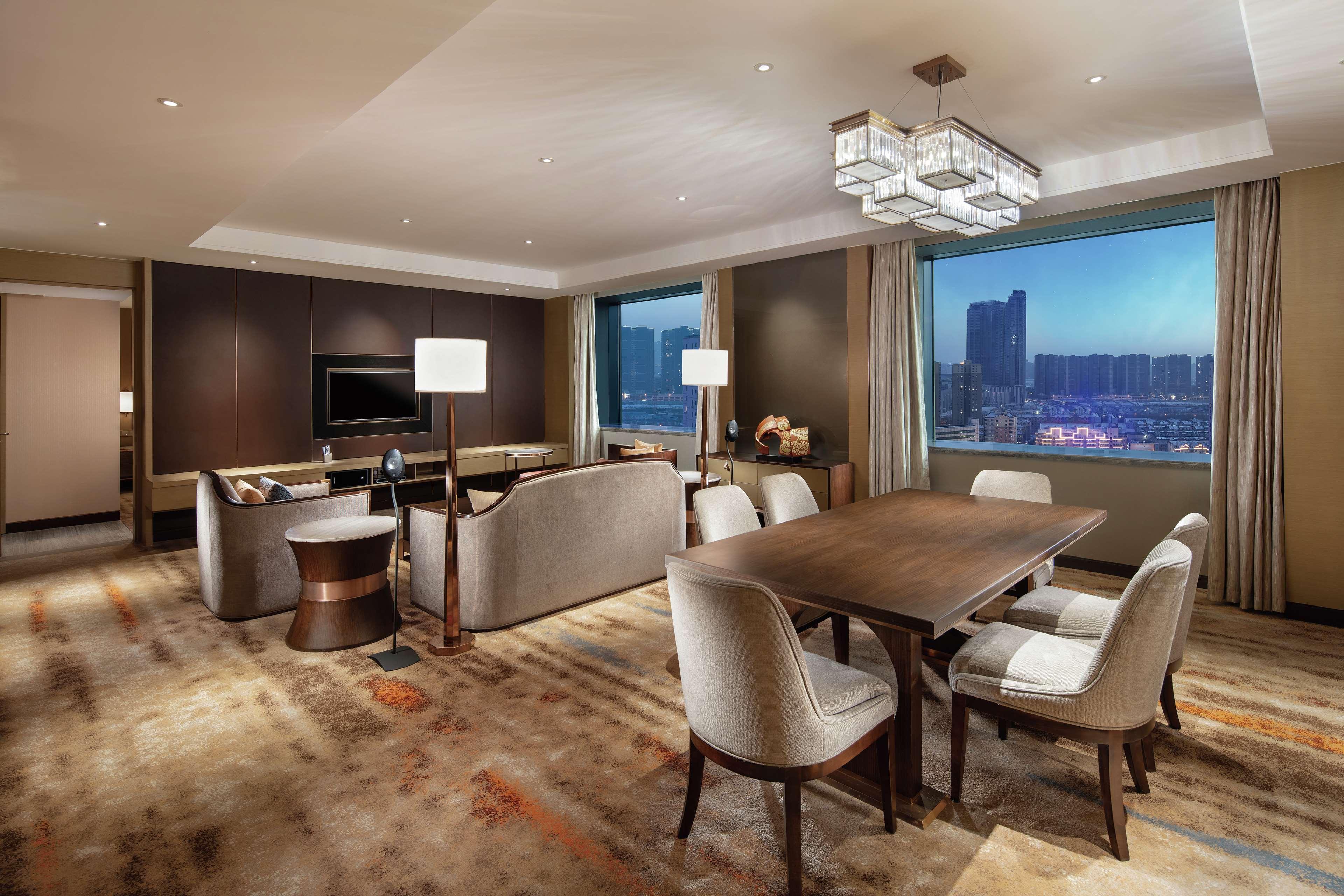 מלון Hilton שניאנג מראה חיצוני תמונה
