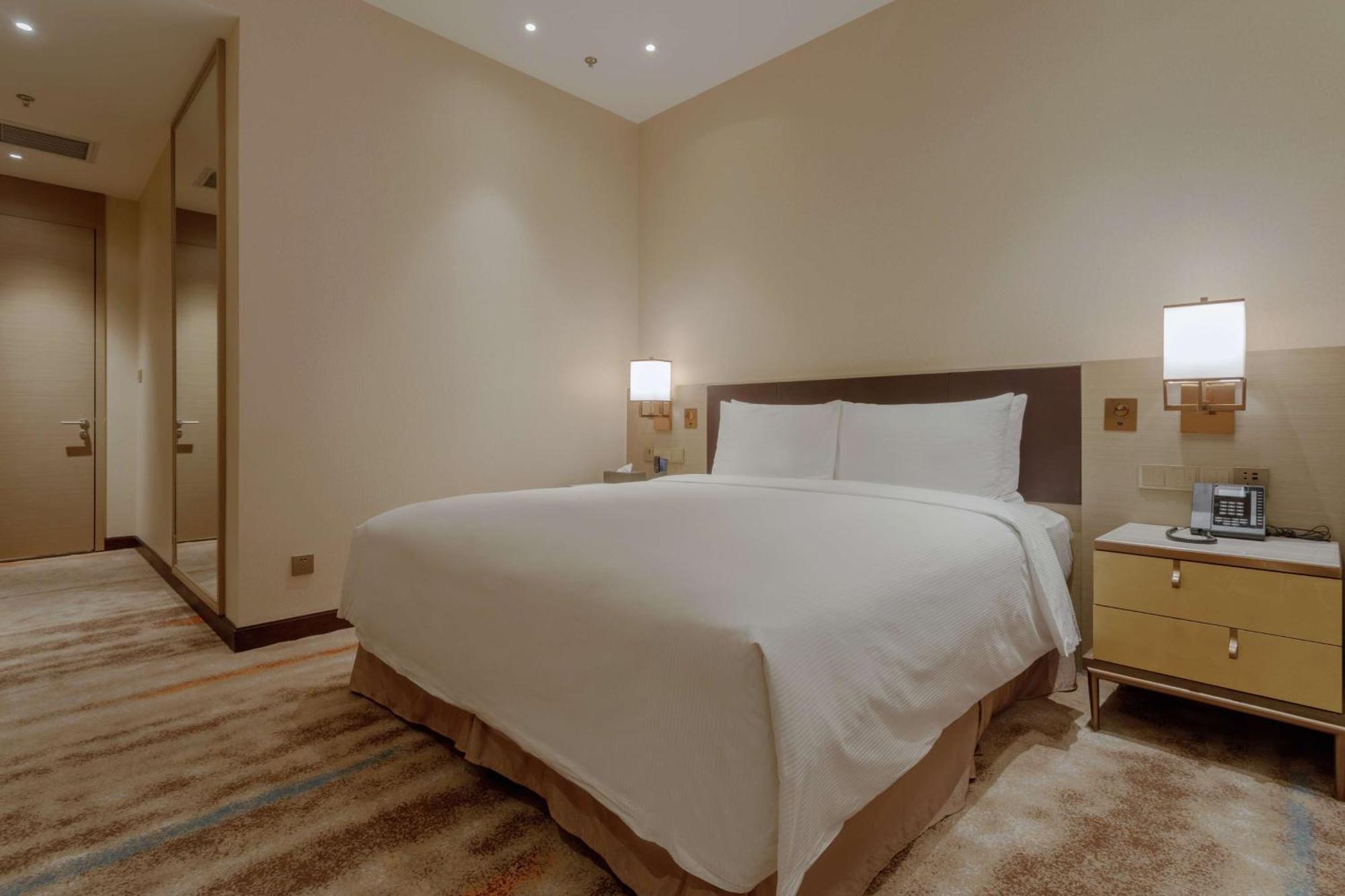 מלון Hilton שניאנג מראה חיצוני תמונה